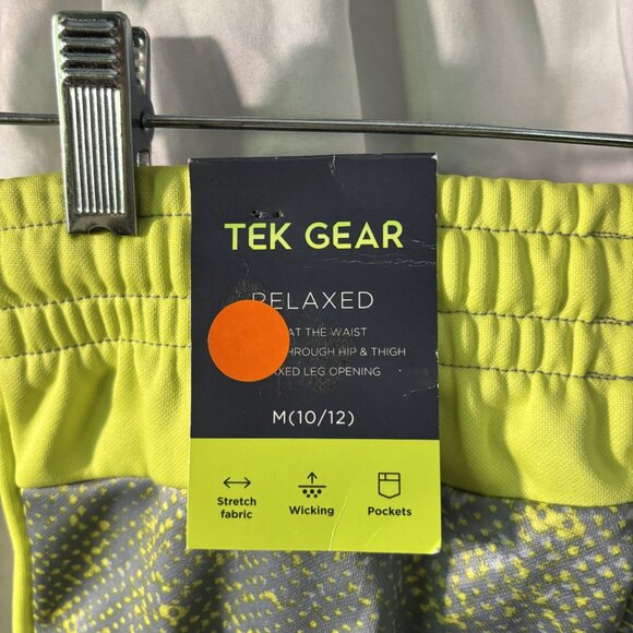 NWT Boy's size Medium (10-12) Tek Gear Relaxed Warm Up Pants - Picture 3 of 4